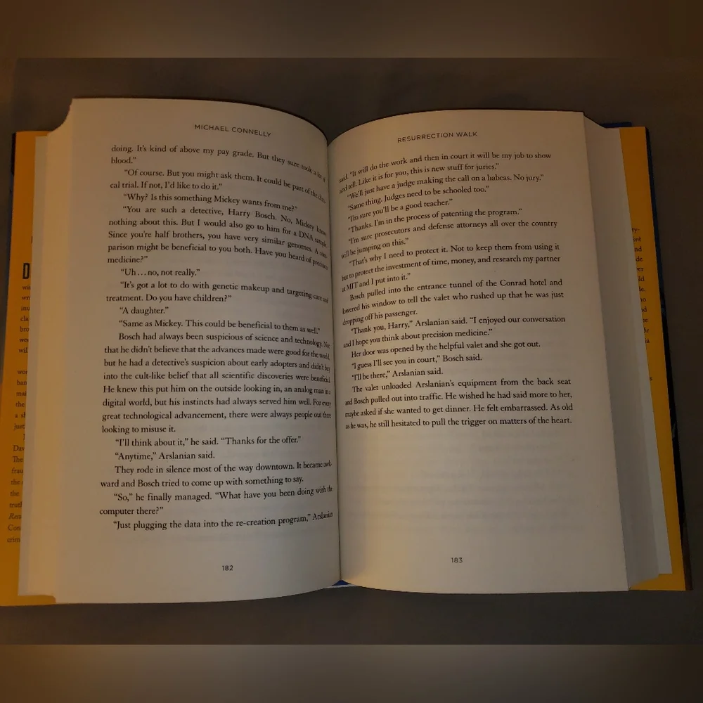 Michael Connelly | Resurrection Walk hardcover‎